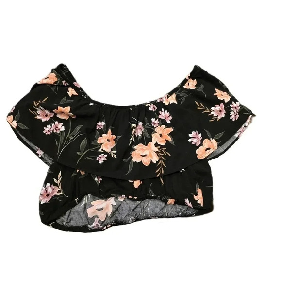 Torrid, Size 1X, Black Floral Crop Blouse - Picture 13 of 14